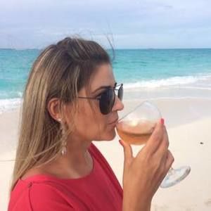 Meet your Posher, Bruna